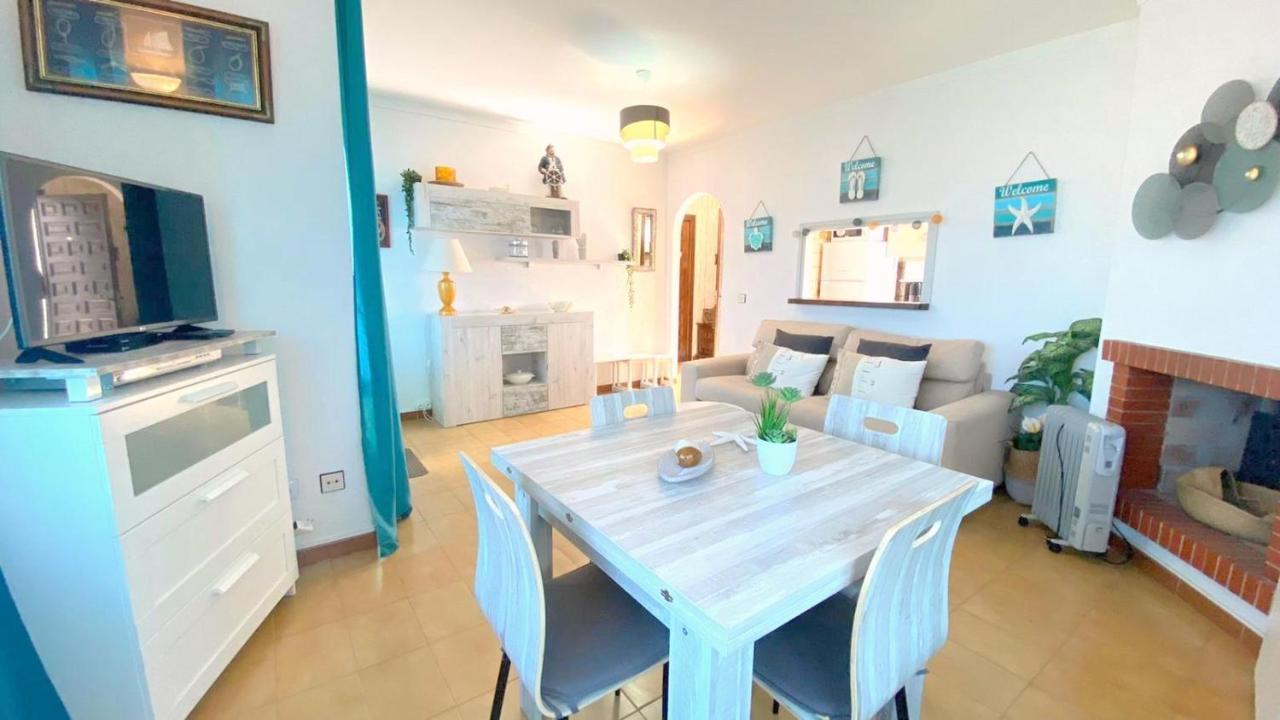 Teules 1 3 Apartment Roses Bagian luar foto